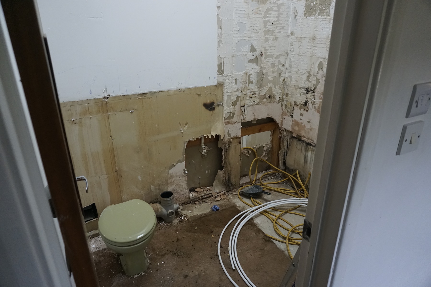 Building Single Storey Side House Kitchen Extension In Milton Keynes - Image 6