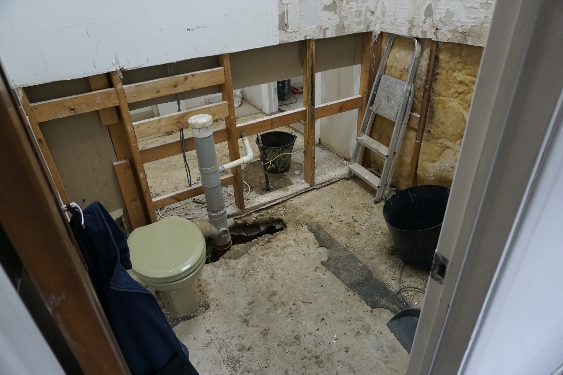 Building Single Storey Side House Kitchen Extension In Milton Keynes - Image 10