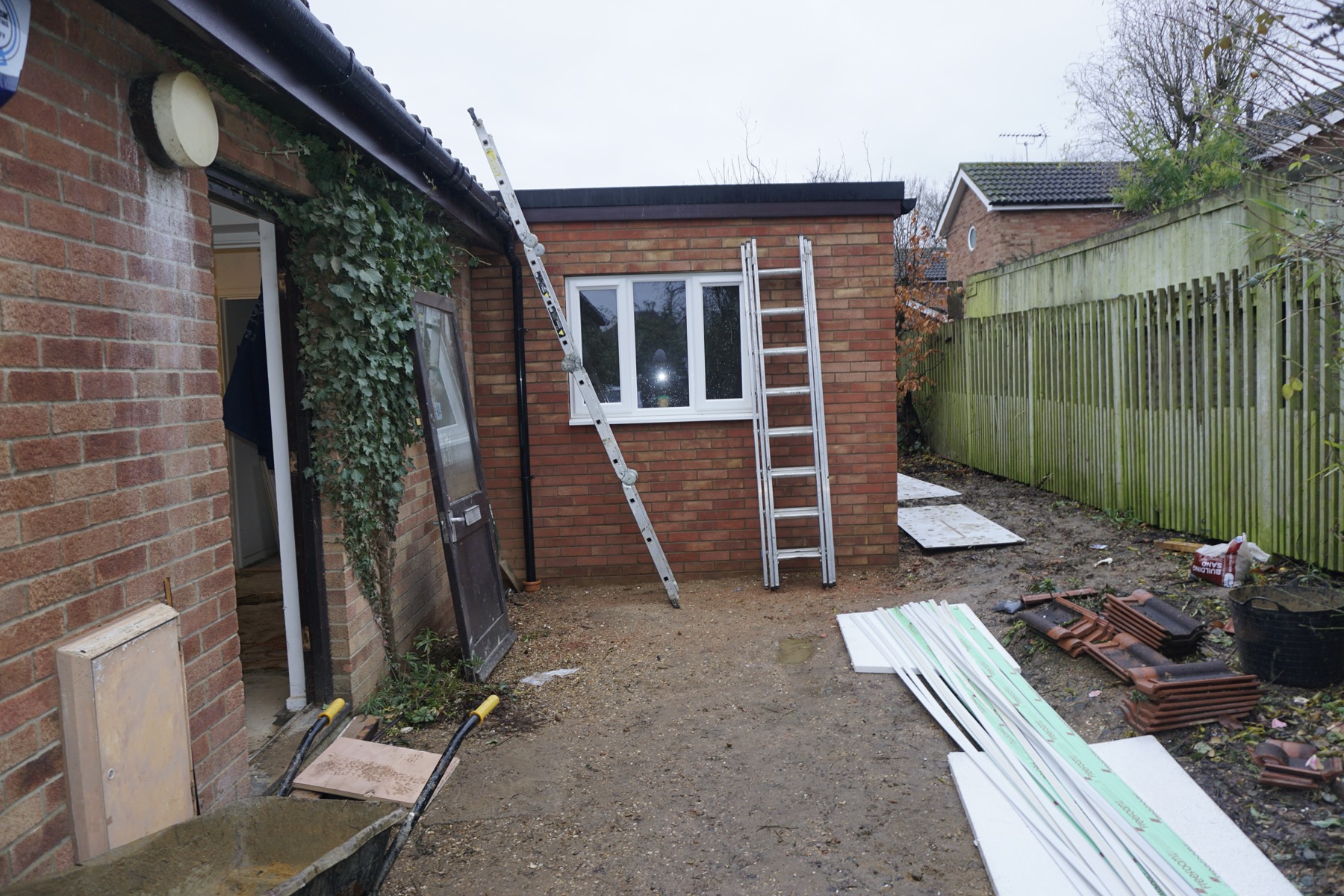 Building Single Storey Side House Kitchen Extension In Milton Keynes - Image 12