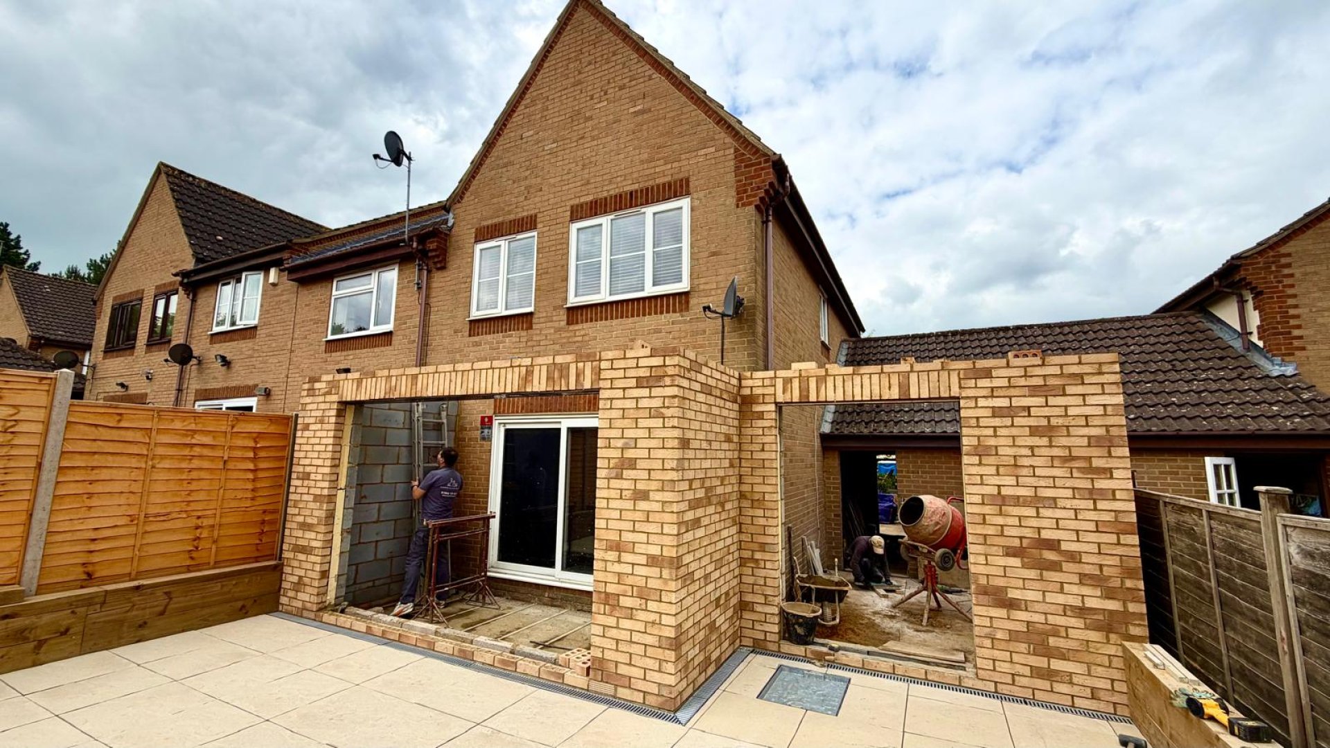 Home extensions Loughton Milton Keynes — Spectra Extensions